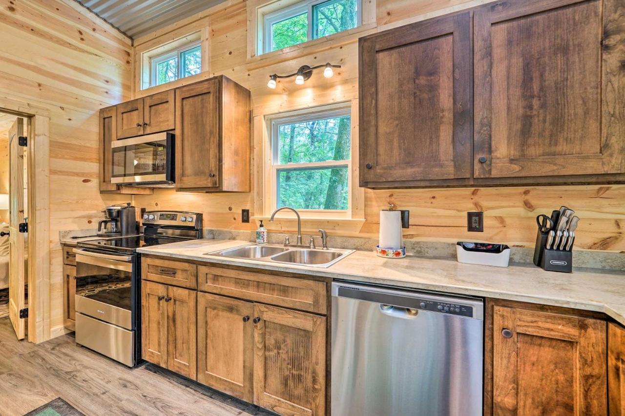Stylish Cabin By Beavers Bend Hot Tub And Fire Pit Broken Bow Eksteriør bilde
