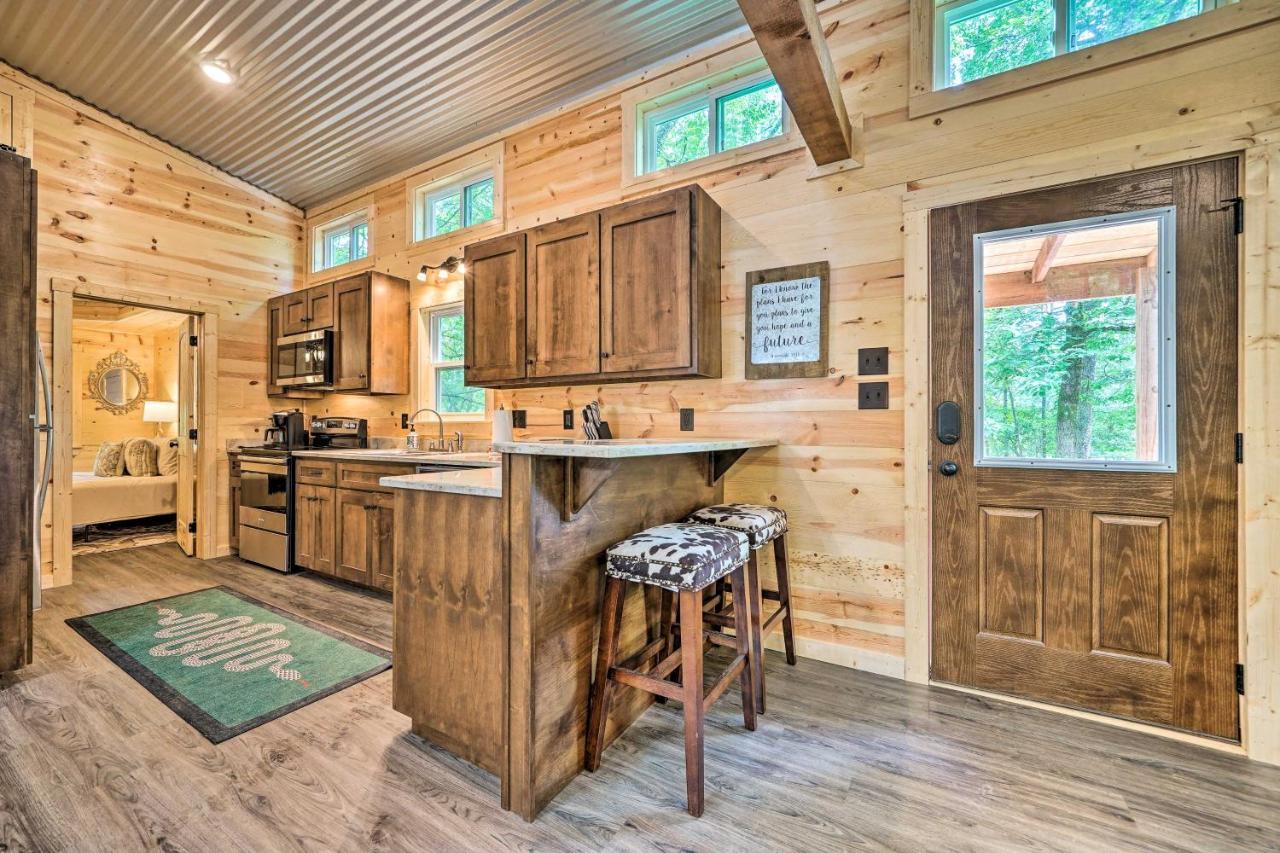 Stylish Cabin By Beavers Bend Hot Tub And Fire Pit Broken Bow Eksteriør bilde